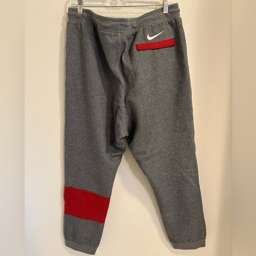 Men’s Nike Coug joggers - size XL - Picture 3 of 7